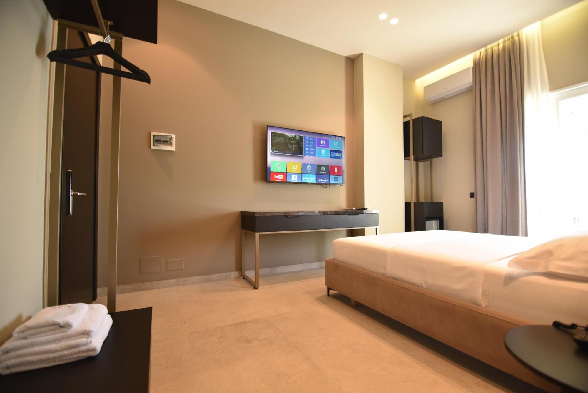 Nuna Hotel Radhimë Quarto foto